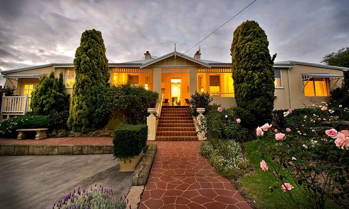 Albany Bed & Breakfast | Dunmoylen House B&B