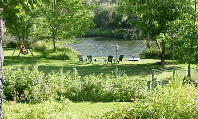 Lewiston House | Pine Cone Cottage at River Rock Gardens & Cottages