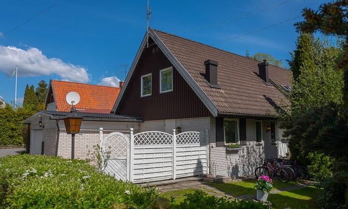 Edsberg House | Beautiful fresh house/Villa in Sollentuna