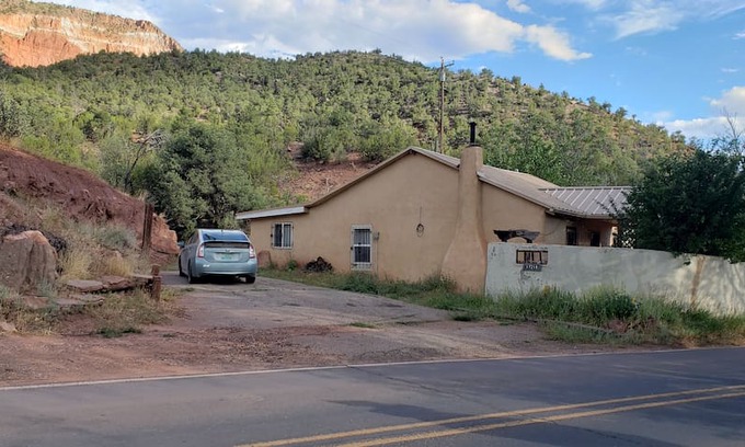 Jemez Springs House | Historic Luna House in Jemez Springs