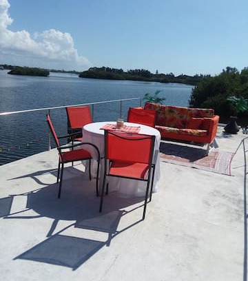 Nokomis Boat Rental | Sea turtle Houseboat,Sarasota Cty, Fl, scullers!