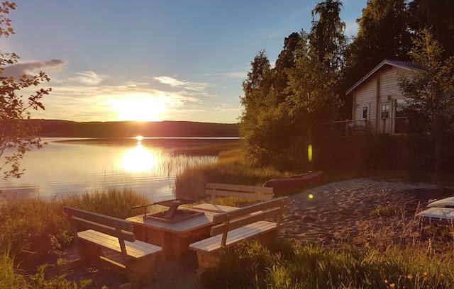 Boden Cabin | ★ Lapland Yurts ★ The Little Lake House ★