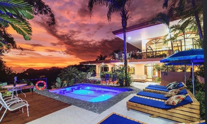 Manuel Antonio Villa | Casa Tolteca Villa Ocean View within Rainforest