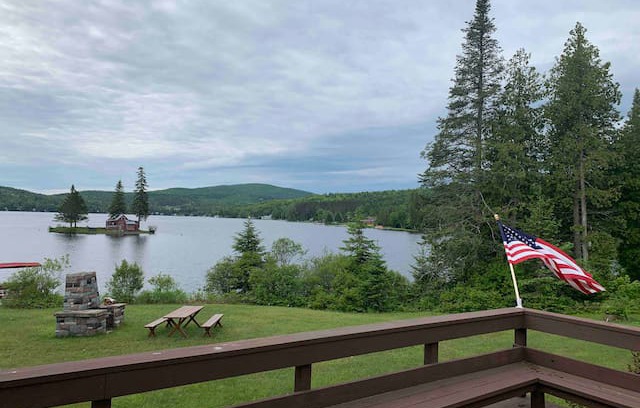 Cabot Cabin | Beautiful Vermont cottage on Joes Pond-Lake Front!