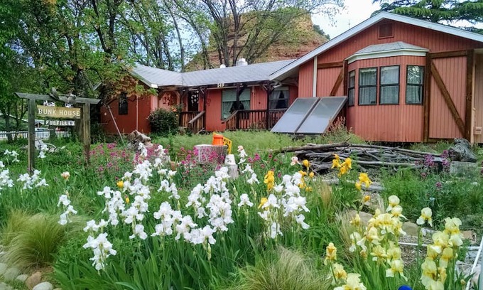 Zion National Park South Entrance Bed & Breakfast | Bunk House at Zion Inn