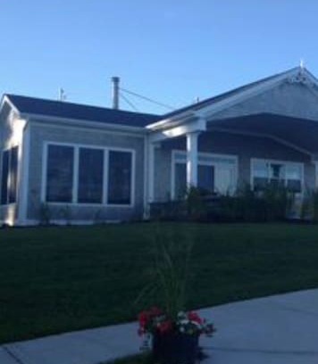 Malignant Cove Cabin | Xanadu By The Sea