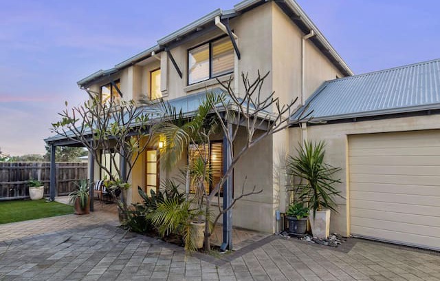 North Beach House | Cozy Tuscan style Beach House