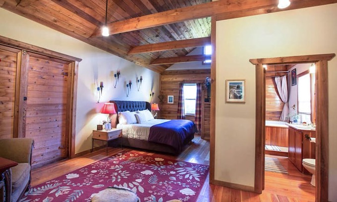 Port Townsend House | BIG RED BARN