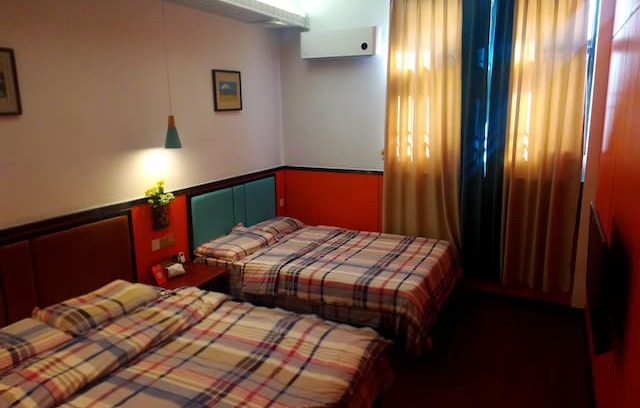 Xiangqiao Qu Apartment | 潮州牌坊街智慧自助公寓､古城景区中心地带,广济桥､大小景点步行快达,适合家庭团队,入住8一10人