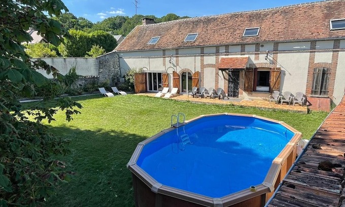 Louan-Villegruis-Fontaine House | House sleeps up to 28 pool in summer