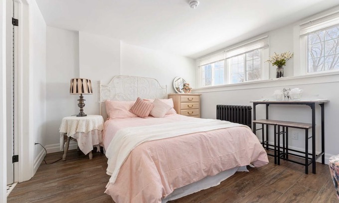 Burlington Apartment | Private Studio apartment in Burlington - U5