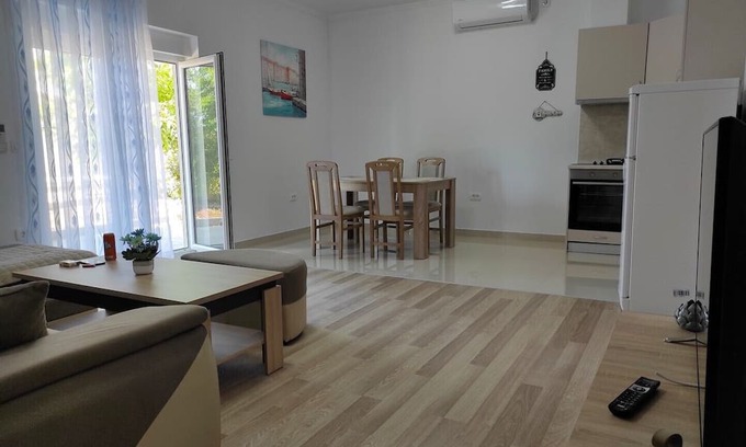 Neum Apartment | One bedroom apartment with private parking