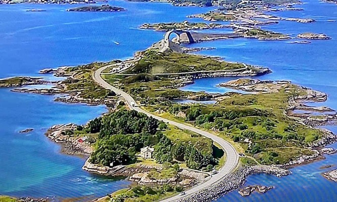 Averoy Municipality House | 8 person holiday home in averøy