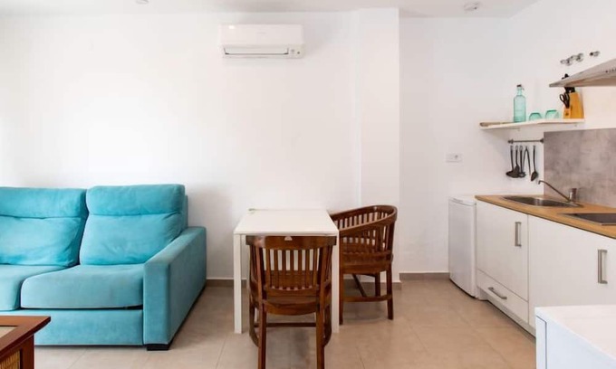 La Cala del Moral Apartment | Apartment Sun and Beach 2 in Cala del Moral - 4 persons, 1 bedrooms