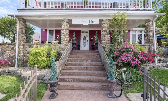 Downtown Branson Hotel | The Branson Hotel