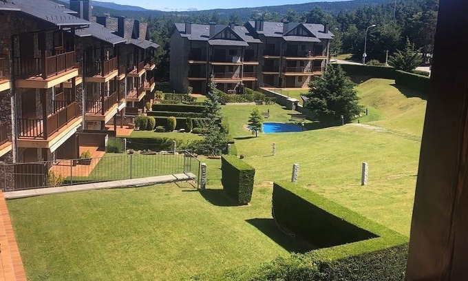 Alp Apartment | Panoramic Luxury Apart + Views, Pista Llarga Residence.