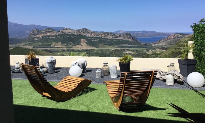 Barbaggio House | Beautiful apartment with view over the Bay of St Florent