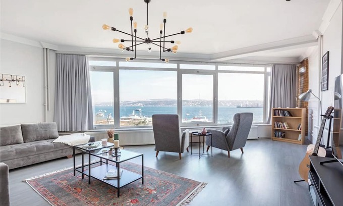 Kabatas Apartment | EXCLUSIVE SEA VIEW -BOSPHORUS HOME AT BEYOGLU