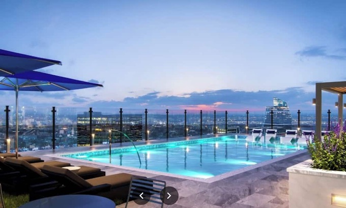 Civic District Condo | Downtown Penthouse - 3bed 4bath in the Heart of the Action