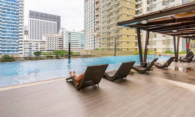 Cebu Apartment | Furnished Studio | Amenity View, WiFi, Netflix and Pool