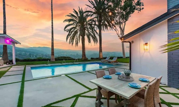 Tarzana House | Stunning Views Home Resort, Mountains and Golf Course View, Open Floor Plan