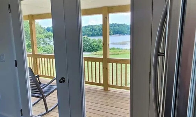 Orange House | Oasis on Lake Anna -