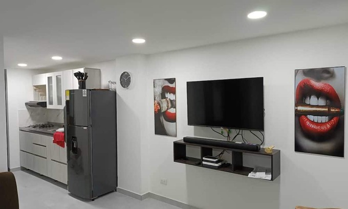 Guayabal Apartment | Cozy 1-bedroom apartment in charming Itagüi with WiFi