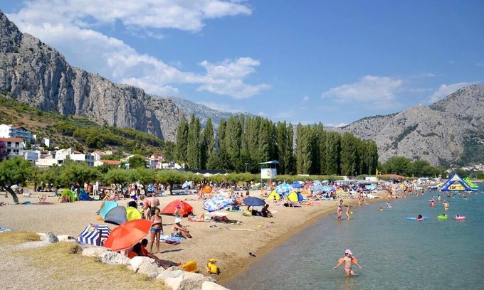 Omis Apartment | Two bedroom apartment with balcony and sea view Omiš (A-23341-a)