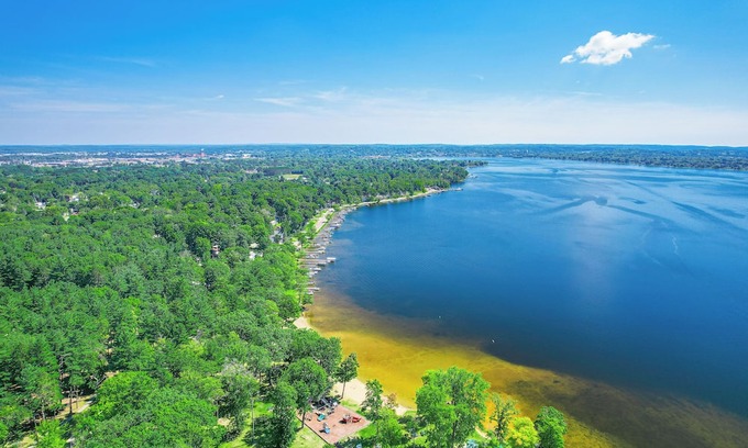 Cadillac Cottage | Cadillac Cottage w/Grill: Walk to Lake Cadillac!