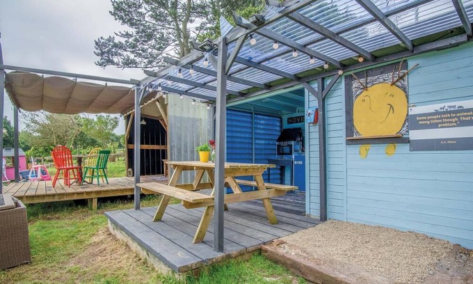 Pembroke Apartment | Chick - 1 Bedroom Pod - Maidenwells