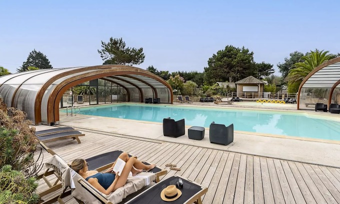 Saint-Cast-le-Guildo RV Rental | Camping Romanée Le Chatelet* - COMFORT Lodge - 2 bedrooms - without bathrooms 4 people