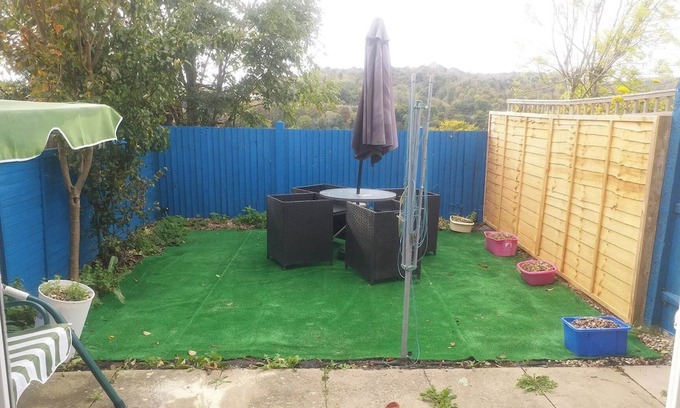 Dover House | Double bedroom located in a quiet place walking distance to seaside and town