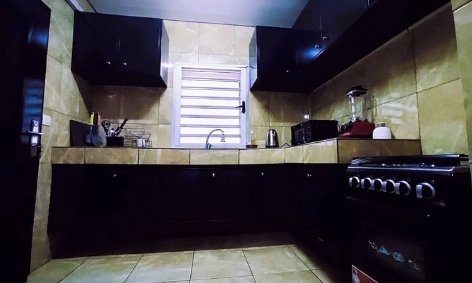 Angre Apartment | Quiet, secure residence in 2 Plateaux, 7th district.