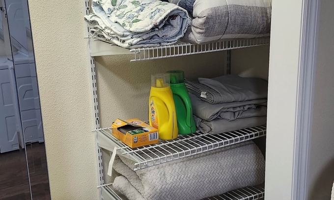 Lecanto House | Quiet 1 bedroom close to everything but off the main road. Pet friendly.