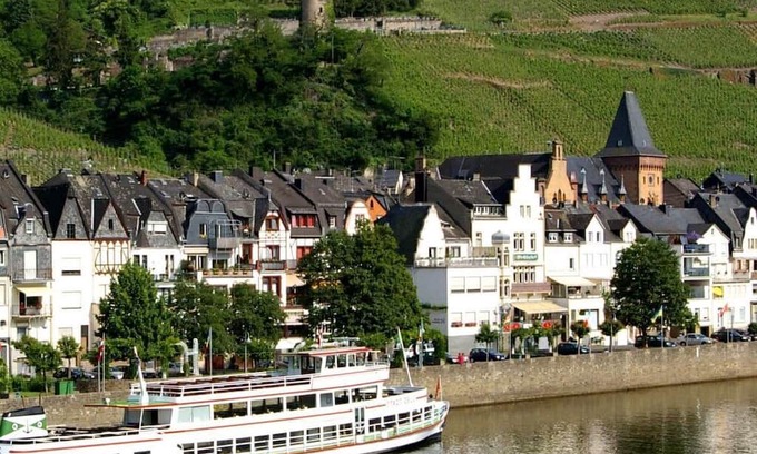 Merl House | Villa Burglay Zell Mosel