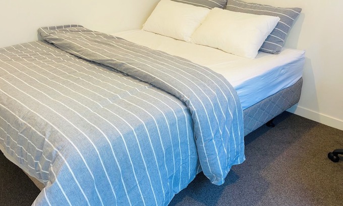Petone Apartment | Private Ensuite Room in Petone.