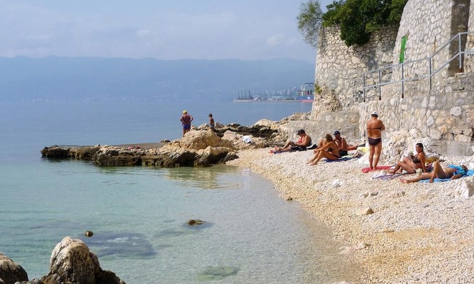 Rijeka Apartment | Two bedroom apartment with balcony Rijeka (A-23246-a)