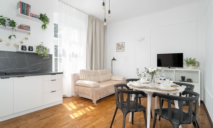 Nowe Miasto Apartment | Kolska 22 | Ground Floor Apartment in Poznań | One Bedroom | Parking