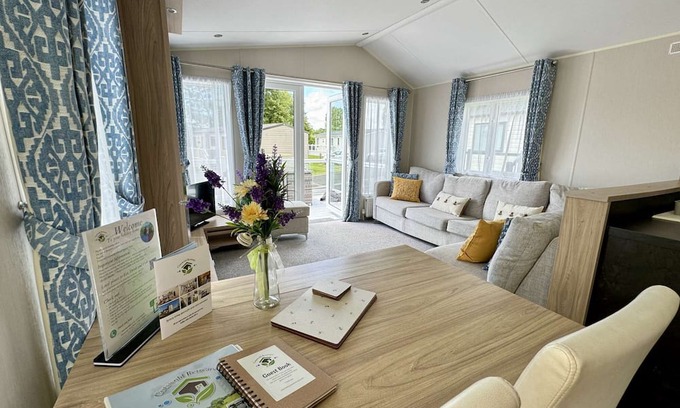 South Cerney Ski Chalet | The Reeds Lodge, pet friendly