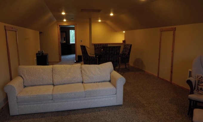 Loon Lake Cottage | Private Cottage in the woods, between Loon and Deer Lake, overlooking the meadow