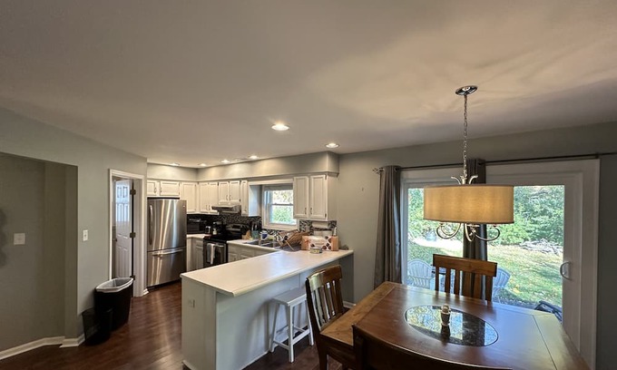 Douglass Hills House | Easy interstate access puts you anywhere in Louisville within 15 minutes.