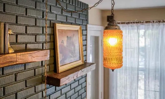 Rolla Cottage | Cozy two bed cottage near park, S&T & Fort Wood