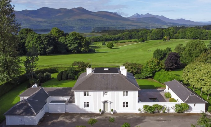 Killarney Condo | Luxury Country House on the Lakes of Killarney