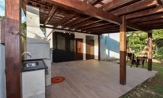 Sao Joao do Rio Vermelho House | Home Office with Tranquility and Comfort N1804