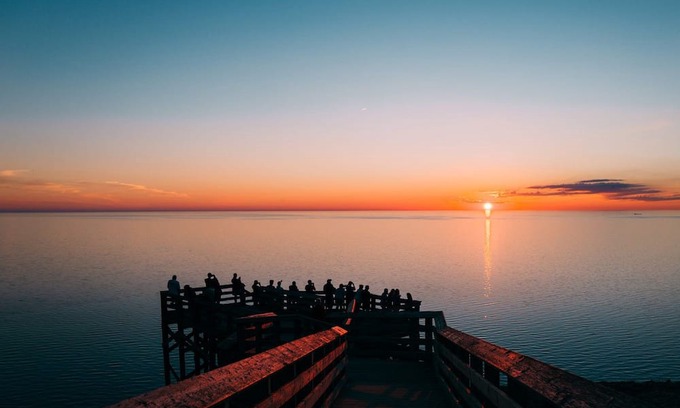 Mayfield House | Woodland Hill's Charming 7BDR Home