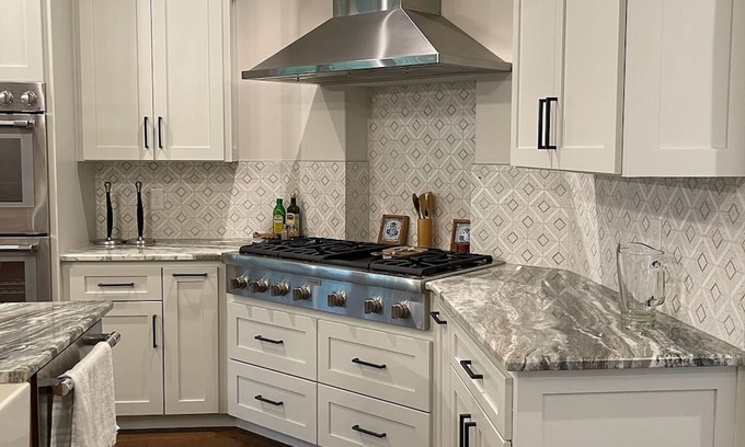 Barton Creek Lakeside House | Beautiful new home in Spicewood!
