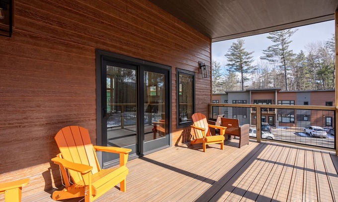 Wilmington House | Walk to Public Beach from Townhome that is also very close to Whiteface Mountain