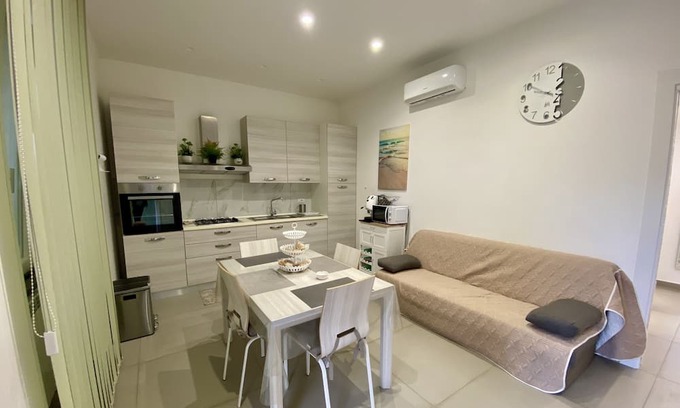 Frattamaggiore House | Appartamento Casa Crispino Piano Terra Per 2 Persone