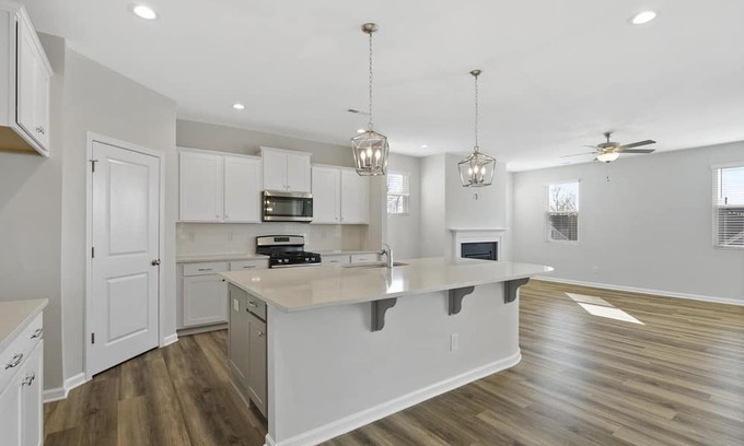 Wake Forest House | CUSTOM VILLA: MASTER ON 1ST FLOOR.