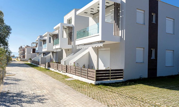 Ofrinion Villa | Two Bedroom Apartment in Kleoniki & Irida Residential Complexes